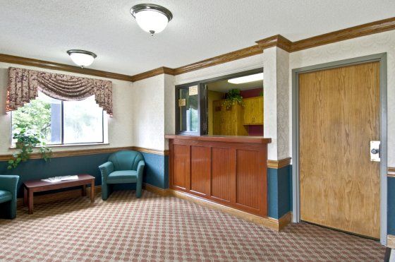 Econo Lodge Akron Copley Northwest Montrose Интерьер фото